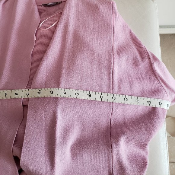 Pretty in Pink Cardigan Cyrus sized XL - Picture 8 of 8